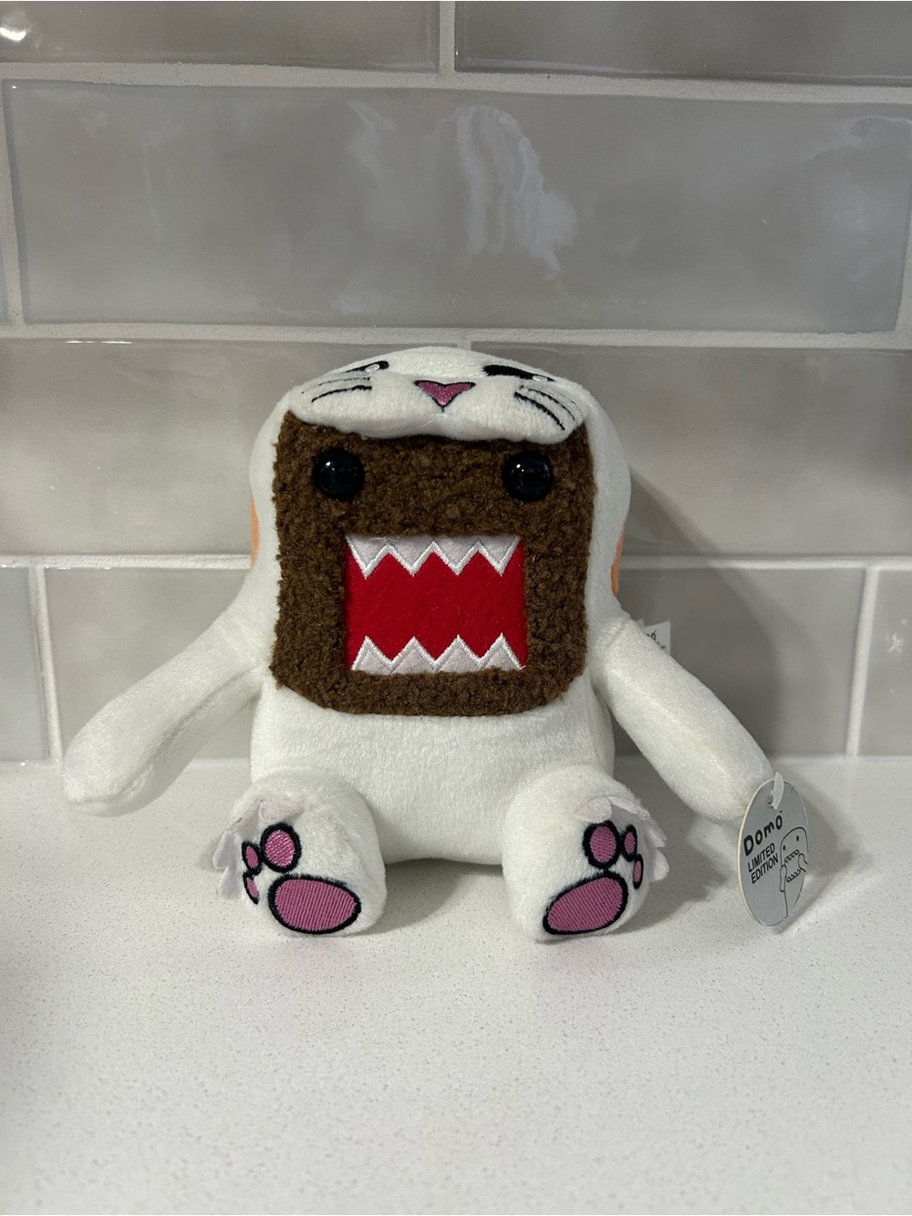 DOMO Limited Edition White
Cat Costume 2012 With Original Tags Plush Toy